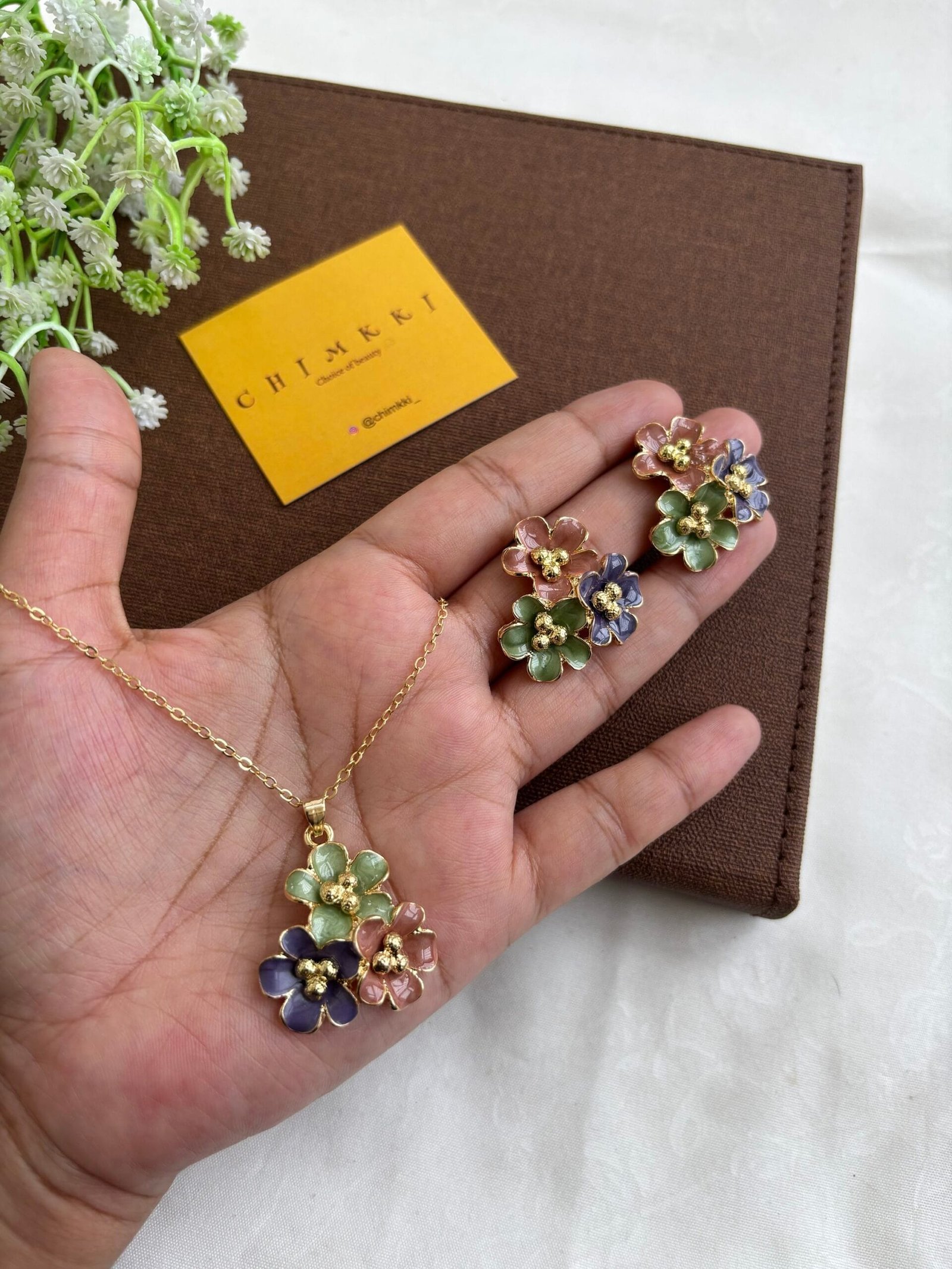 img_7750 Trendy Beautiful flower design pendant sets🌸♥️1115 - Image 1