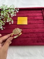 Very beautiful Elegant statement open bangle ♥️1189