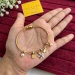 Stainless steel Beautiful design Golden open bangle✨ 1323