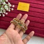 Stainless steel Beautiful leaf design golden open bangle✨♥️1395