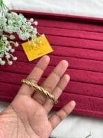 Beautiful Golden open bangle♥️1441 - Image 5