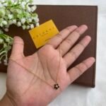 Stainless steel Beautiful cute little flower design black stone Necklace ✨ 1316