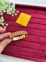 Stainless steel Beautiful no stone design Golden open bangle♥️1339 - Image 4