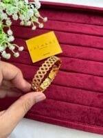 Stainless steel Beautiful no stone design Golden open bangle♥️1339