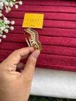 Beautiful Golden open bangle✨1516 - Image 2