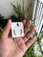 Beautiful curvy design earrings 🌸