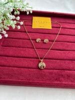 Beautiful Tree design Pendant set✨ - Image 3