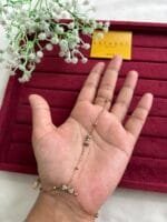 Stainless steel Beautiful Handchain Rosegold 🌸