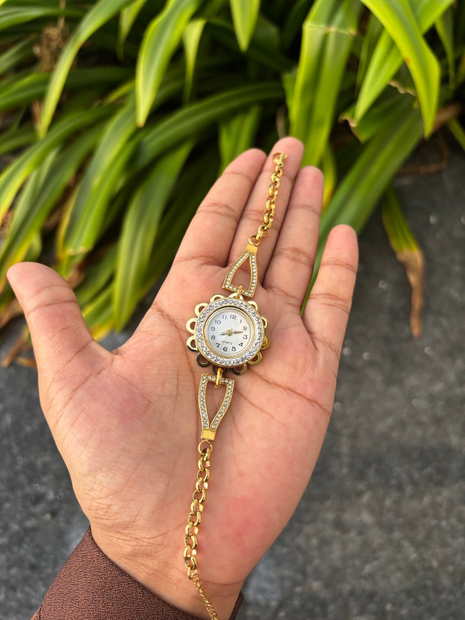 img_2876 Beautiful bracelet design Golden Watch✨ - Image 1