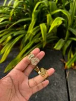 Beautiful leaf design Golden Open bangle✨ - Image 3