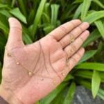 Elegant Snowflake Golden Necklace 🌸 1866