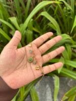 Beautiful Green Charm Bracelet 🌸 1877 - Image 2