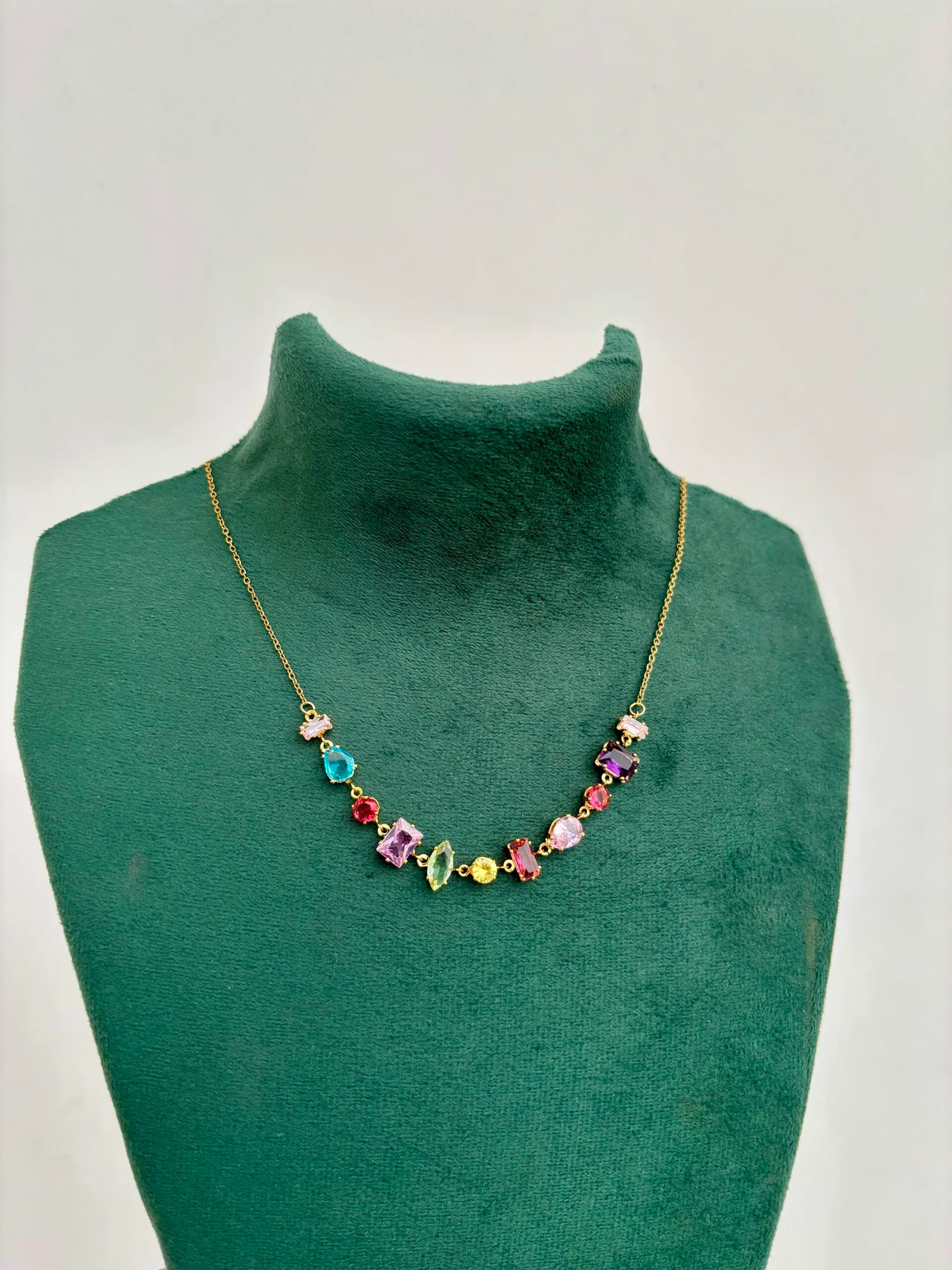 Beautiful Multicolour Golden Necklace 🌸 1895 - Image 2