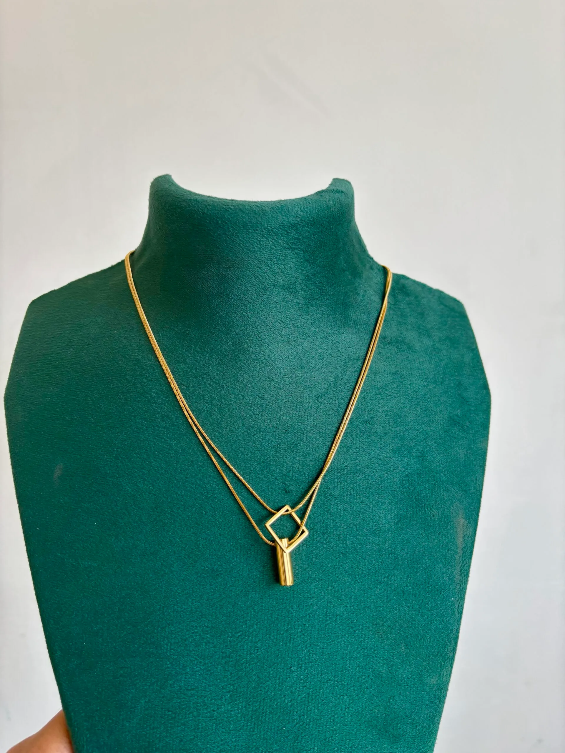 Beautiful double layer styling designer Necklace 🌸 1946 - Image 2