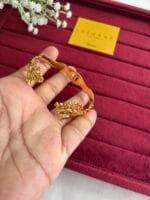Beautiful leaf design Golden Open bangle😍1934 - Image 2