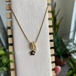 Beautiful Black Flower Golden Necklace 🌸 1969