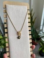 Beautiful Black Flower Golden Necklace 🌸 1969