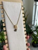 Beautiful Black Flower Golden Necklace 🌸 1969 - Image 2