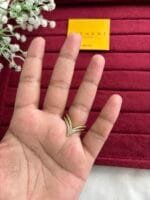 Beautiful Pretty Golden V Ring 💍 2028 - Image 2