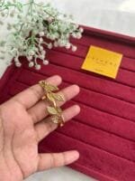 Beautiful Golden Leaf design Open Bangle♥️